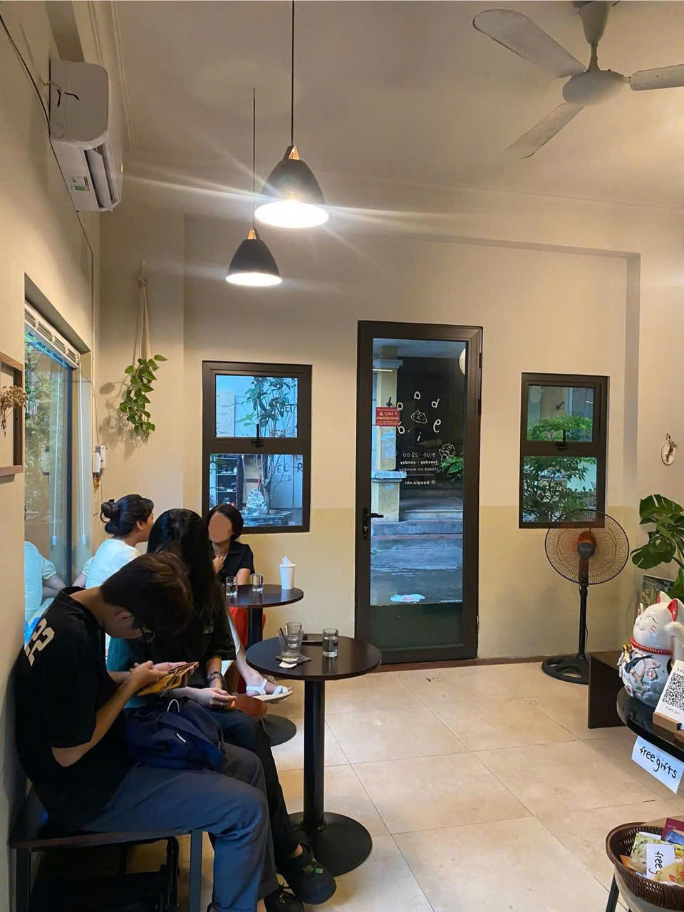 Cho thuê MBKD Tập thể Tầng 1 Thành Công, 30m2, 8 Triệu Cà Phề, Nail... - Ảnh 2